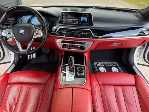 Used 2017 BMW 750i RWD image 15