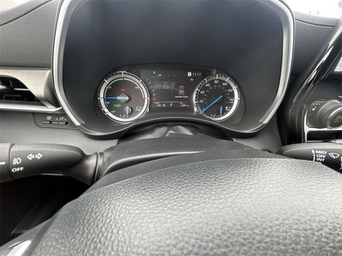 Used 2022 Toyota Highlander XLE image 21