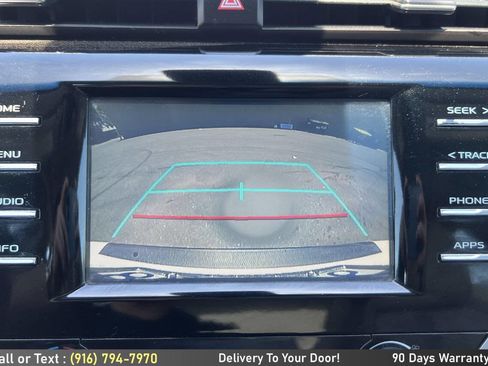Used 2018 Toyota Camry SE w/ Moonroof Package FWD image 21