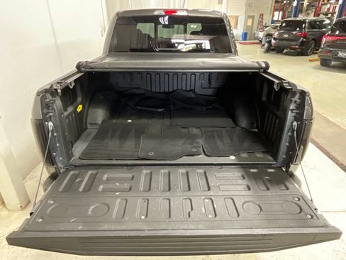 Used 2018 Ford F150 XLT w/ Equipment Group 302A Luxury AWD/4WD image 26