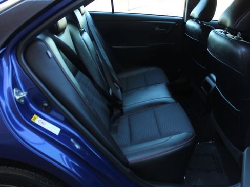 Used 2015 Toyota Camry SE w/ Moonroof Package FWD image 15