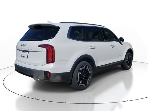 New 2025 Kia Telluride S image 6