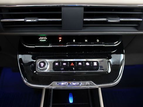 Used 2024 Lincoln Corsair Reserve w/ Equipment Group 201A image 32