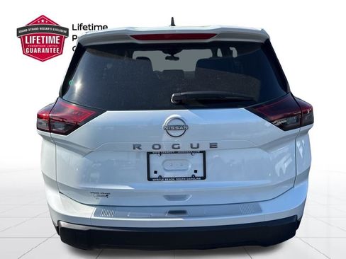 New 2026 Nissan Rogue SV FWD image 6