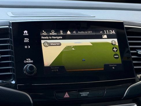 Used 2021 Honda Pilot Touring image 14