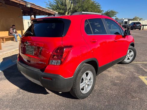 Used 2016 Chevrolet Trax LT w/ LT Convenience Package image 5