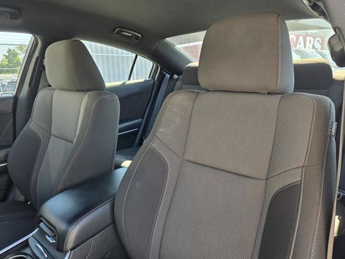 Used 2022 Dodge Charger SXT RWD image 22