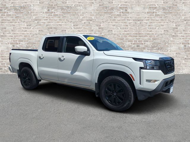 Used 2022 Nissan Frontier SV AWD/4WD image 1