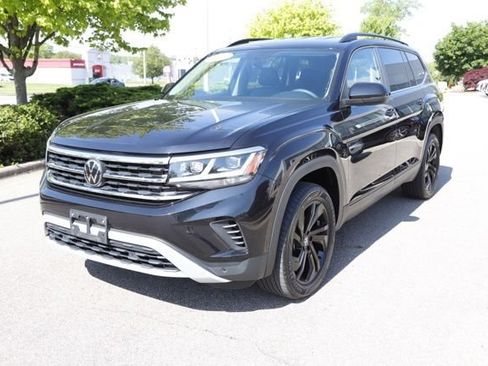 Used 2023 Volkswagen Atlas SE w/ Black Wheel Package AWD/4WD image 10