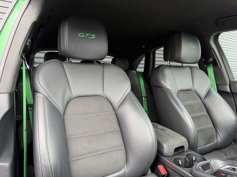 Certified 2023 Porsche Macan GTS image 17