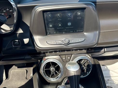 Used 2019 Chevrolet Camaro LT image 19