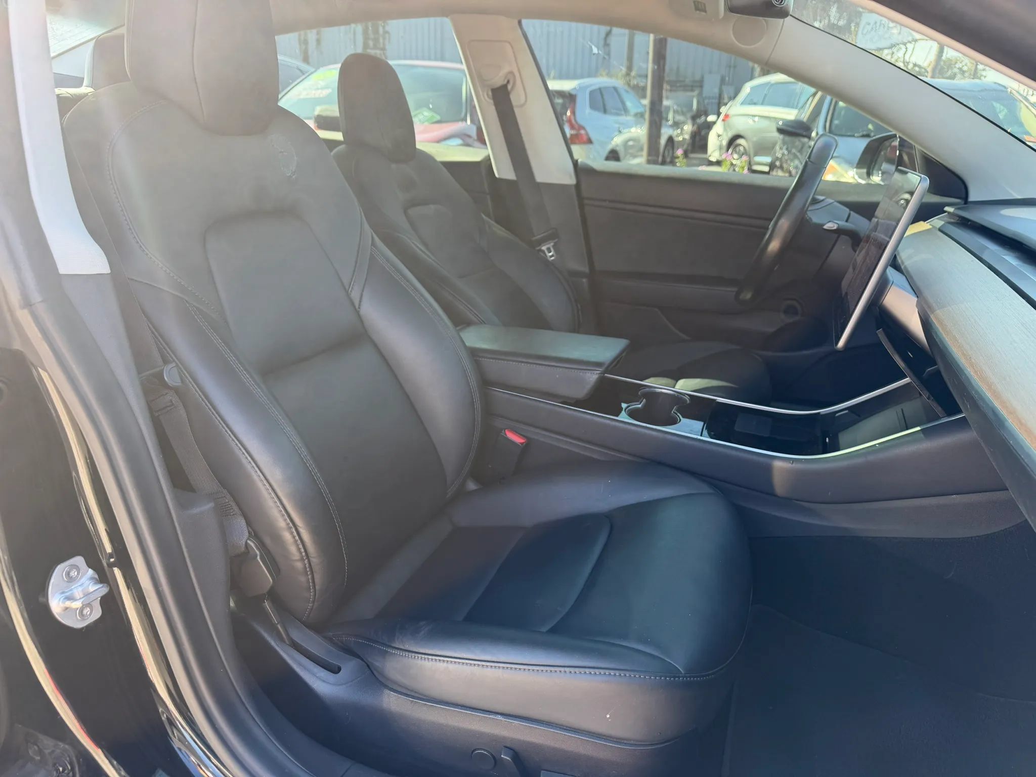 Used 2018 Tesla Model 3 Mid Range RWD image 10