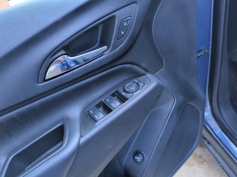 Used 2024 Chevrolet Equinox LT FWD image 14