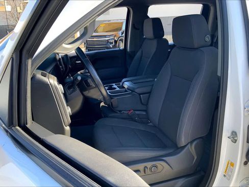 Used 2022 Chevrolet Silverado 1500 LT image 8