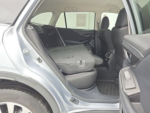 Used 2022 Subaru Outback Premium AWD/4WD image 35