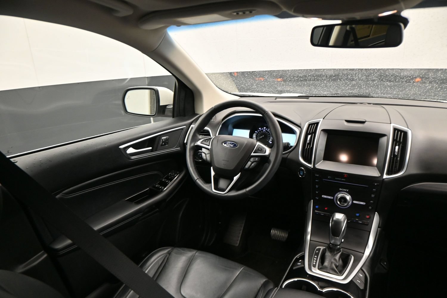 Certified 2018 Ford Edge Titanium w/ Equipment Group 302A FWD image 13