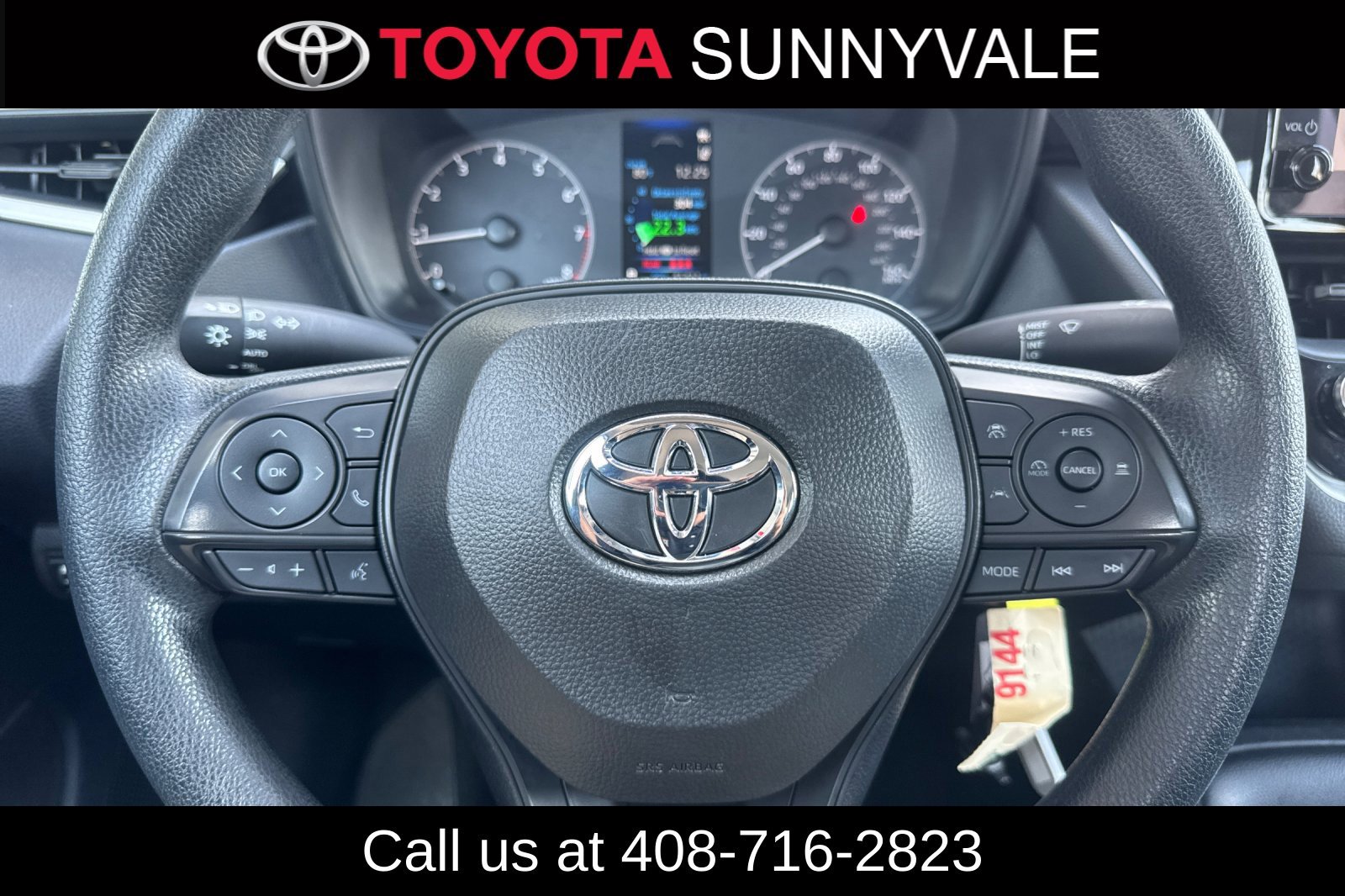 Used 2025 Toyota Corolla LE FWD image 26