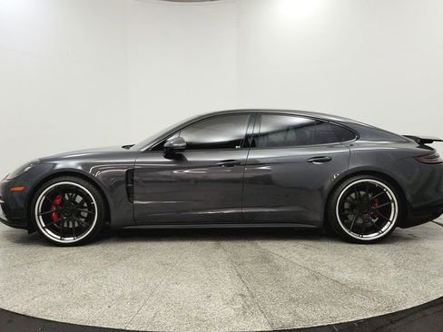 Used 2018 Porsche Panamera 4 AWD/4WD image 2