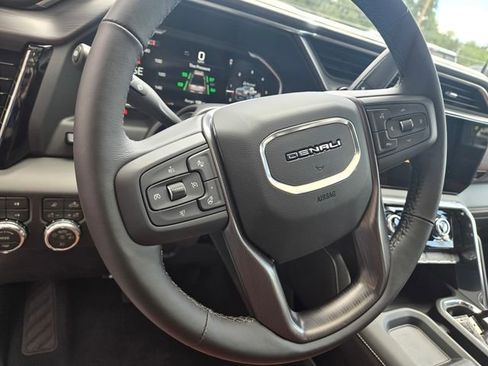 New 2026 GMC Sierra 2500 Denali Ultimate AWD/4WD image 12