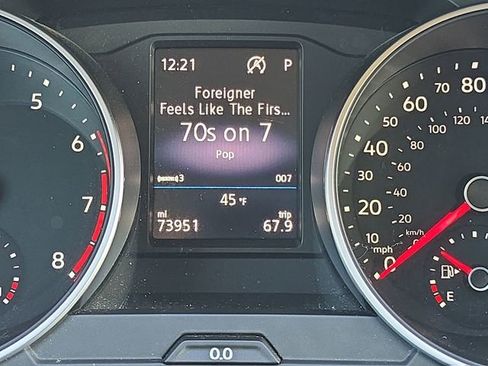 Used 2020 Volkswagen Tiguan SE image 25