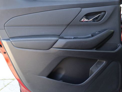 Used 2023 Chevrolet Traverse LT w/ LPO, Floor Liner Package AWD/4WD image 11