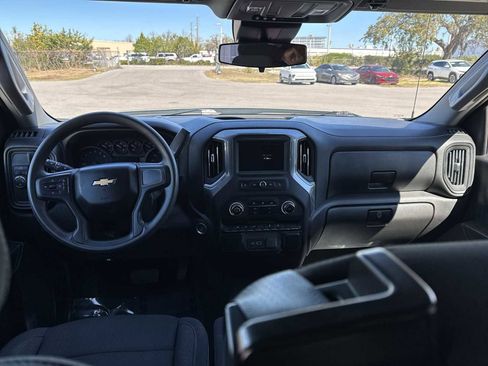 Used 2023 Chevrolet Silverado 1500 Custom image 14