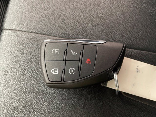 Used 2025 GMC Terrain Elevation w/ Elevation Premium Package FWD image 24