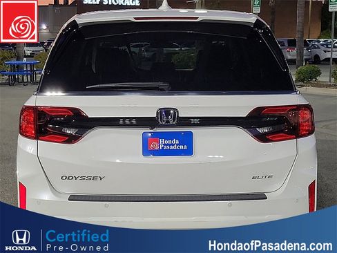 Certified 2026 Honda Odyssey Elite image 3