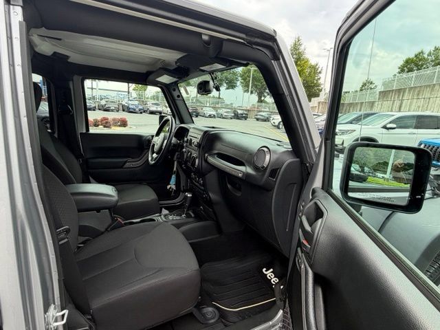 Used 2018 Jeep Wrangler Unlimited Sport S AWD/4WD image 24