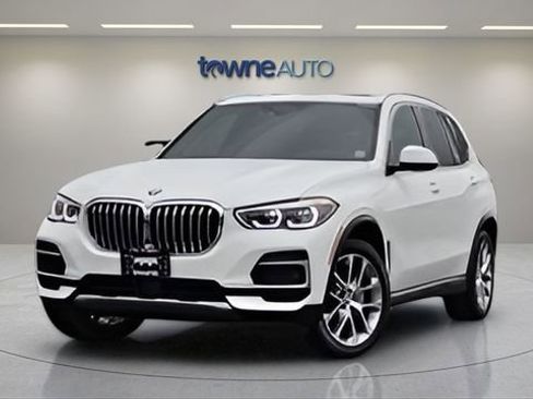 Used 2022 BMW X5 xDrive40i w/ Executive Package AWD/4WD image 11