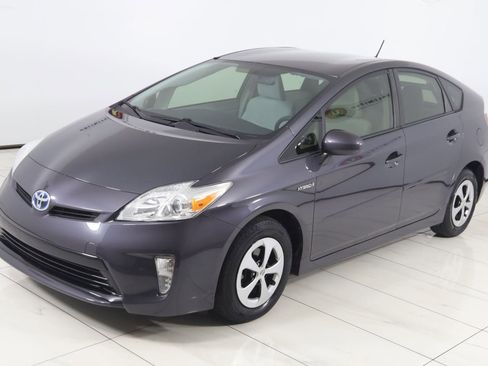 Used 2013 Toyota Prius Three FWD image 18