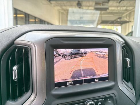Used 2024 GMC Sierra 1500 Pro w/ Pro Value Package AWD/4WD image 16
