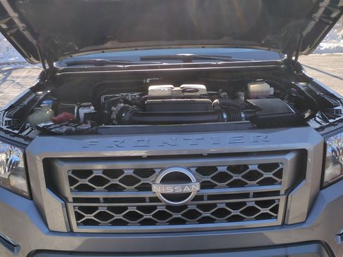 Used 2023 Nissan Frontier SV w/ Technology Package image 17