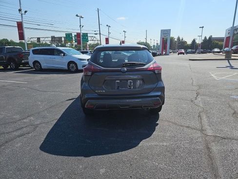 Used 2025 Nissan Kicks Play S FWD image 6