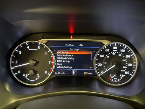 Used 2024 Nissan Sentra SV FWD image 23