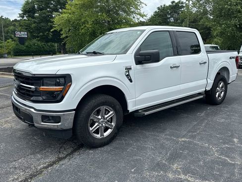 Used 2025 Ford F150 XLT w/ Equipment Group 301A Standard AWD/4WD image 5