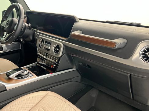 Used 2024 Mercedes-Benz G 550 image 24