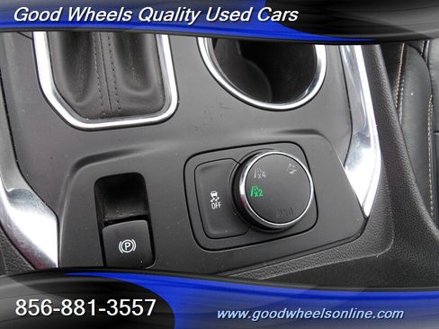 Used 2019 Chevrolet Traverse LT w/ LT Premium Package AWD/4WD image 22