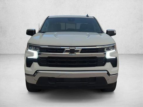 Used 2024 Chevrolet Silverado 1500 LT w/ Leather Package image 2