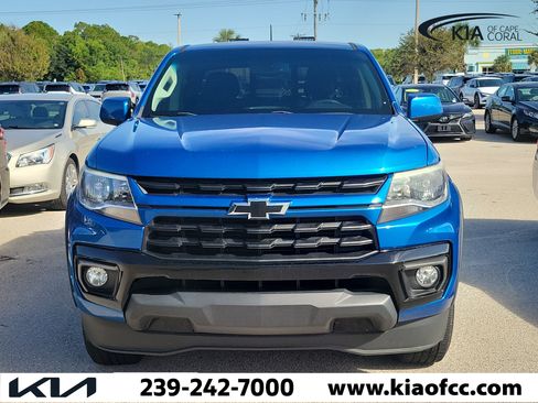 Used 2022 Chevrolet Colorado LT w/ LT Convenience Package RWD image 2