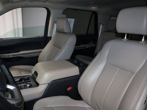 Certified 2024 Ford Expedition Max XLT image 26