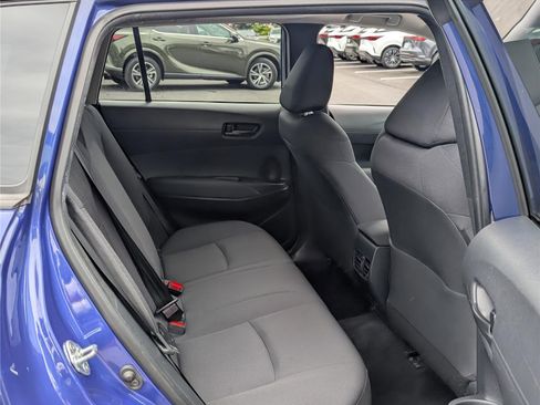 Used 2023 Toyota Corolla Cross LE w/ Moonroof Package AWD/4WD image 12