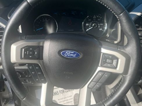 Used 2018 Ford F150 Lariat image 17