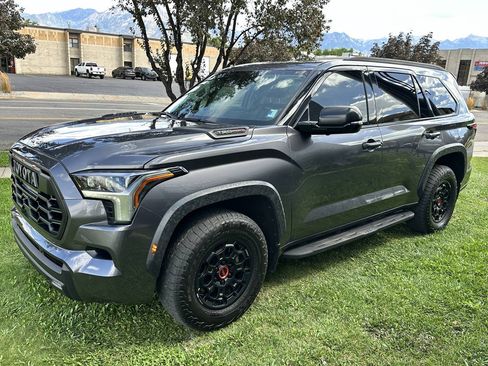 Used 2023 Toyota Sequoia TRD Pro AWD/4WD image 11