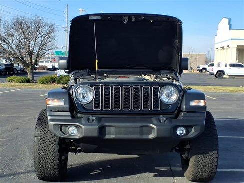 Used 2024 Jeep Wrangler Sport S image 31