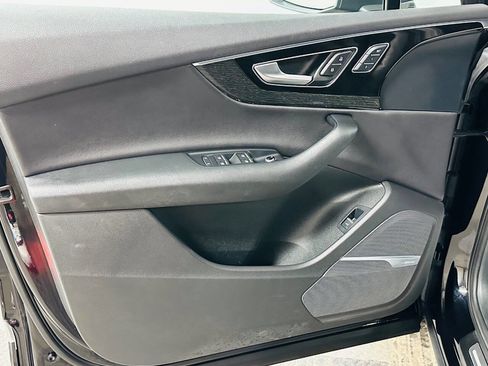 Used 2017 Audi Q7 3.0T Premium Plus AWD/4WD image 29