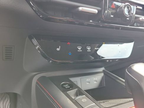 New 2026 Nissan Kicks SR w/ Cold Weather Package FWD image 17