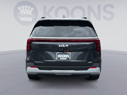 New 2026 Kia Carnival EX FWD image 5