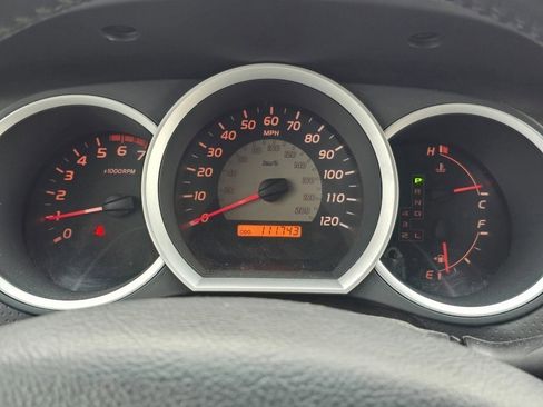 Used 2011 Toyota Tacoma 4x4 Double Cab w/ SR5 Pkg #2 image 8