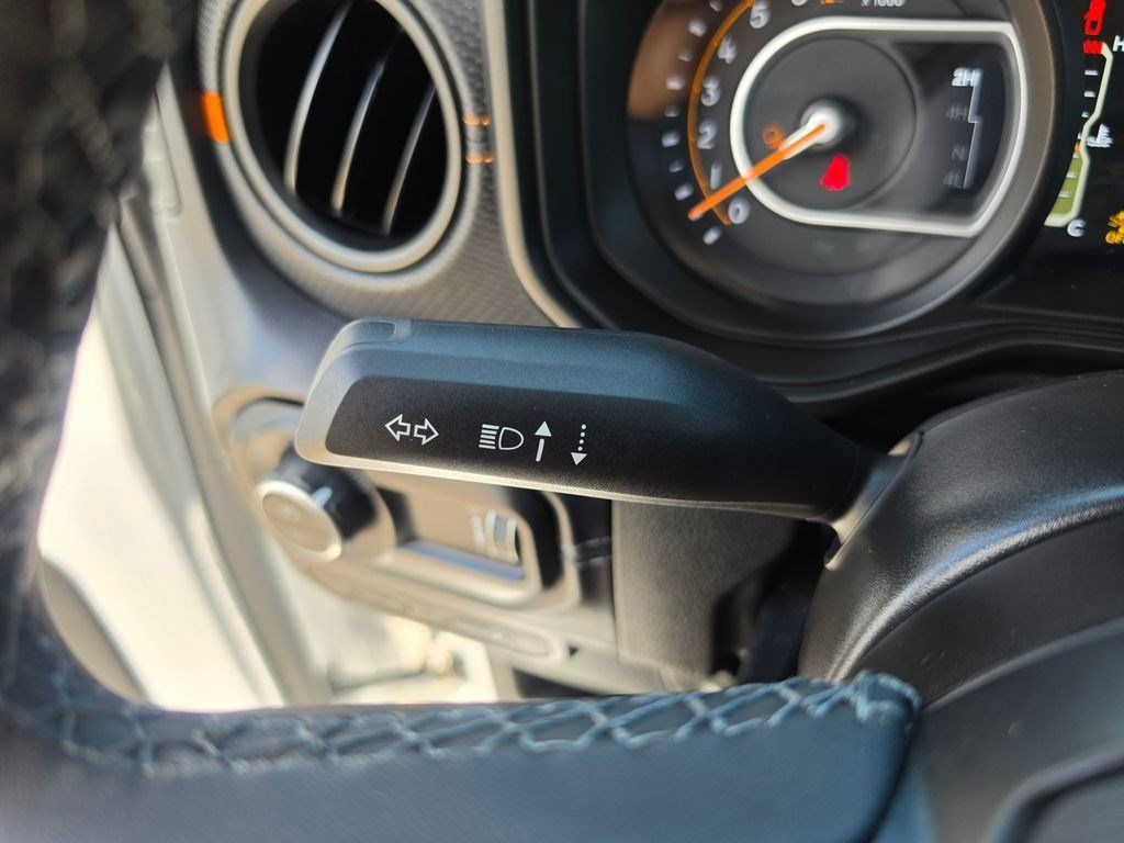 Used 2026 Jeep Gladiator Mojave AWD/4WD image 16